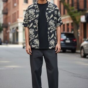 Summa Men's Black Tropical Print Short Sleeve Button-Down Silk Shirt L